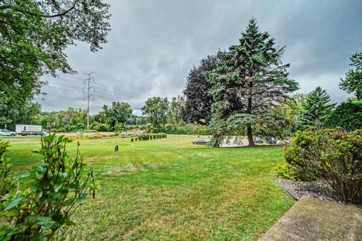 2680 Oxford Street N, 107, Roseville, MN 55113