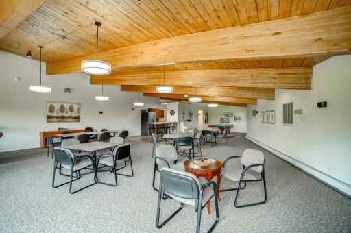2680 Oxford Street N, 107, Roseville, MN 55113