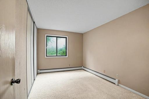 2680 Oxford Street N, 107, Roseville, MN 55113