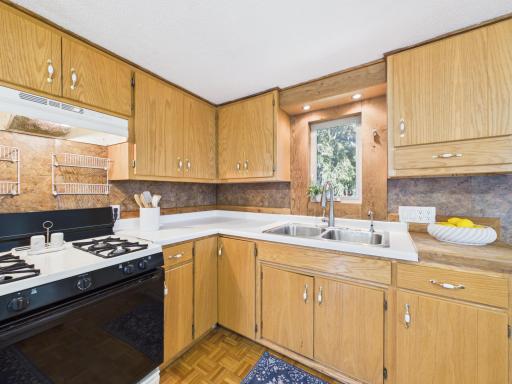 505 Riverside Avenue N, Sartell, MN 56377
