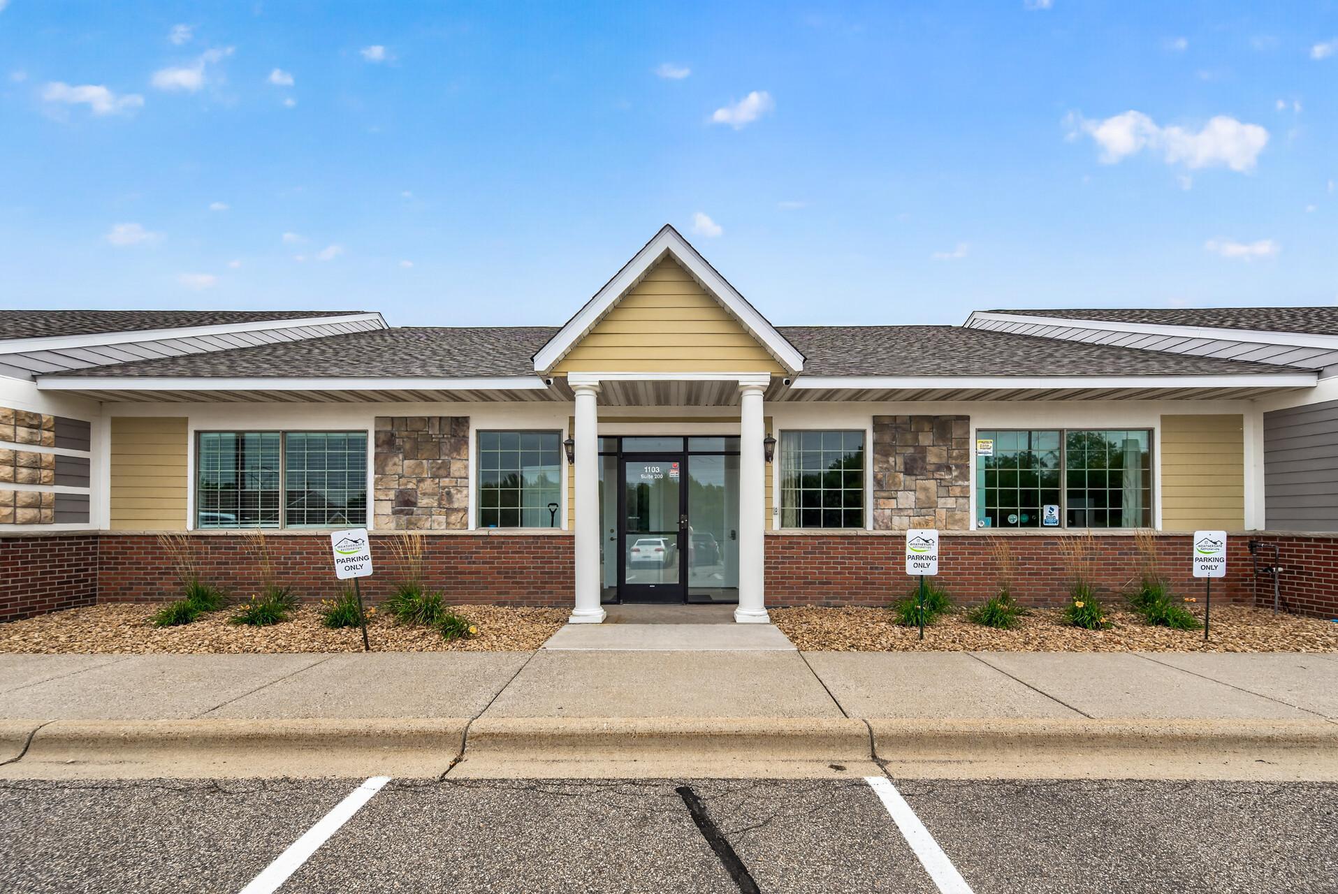 1103 Weir Drive, 200, Woodbury MN 55125