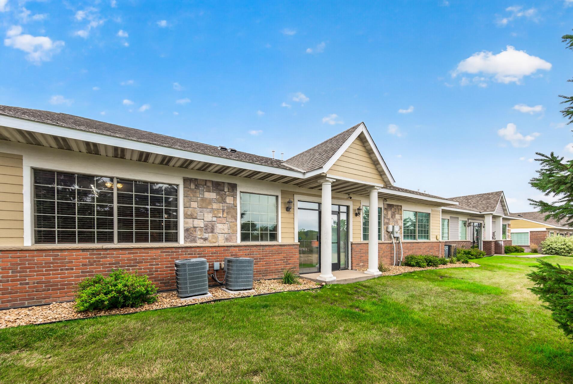 1103 Weir Drive, 200 - back entry