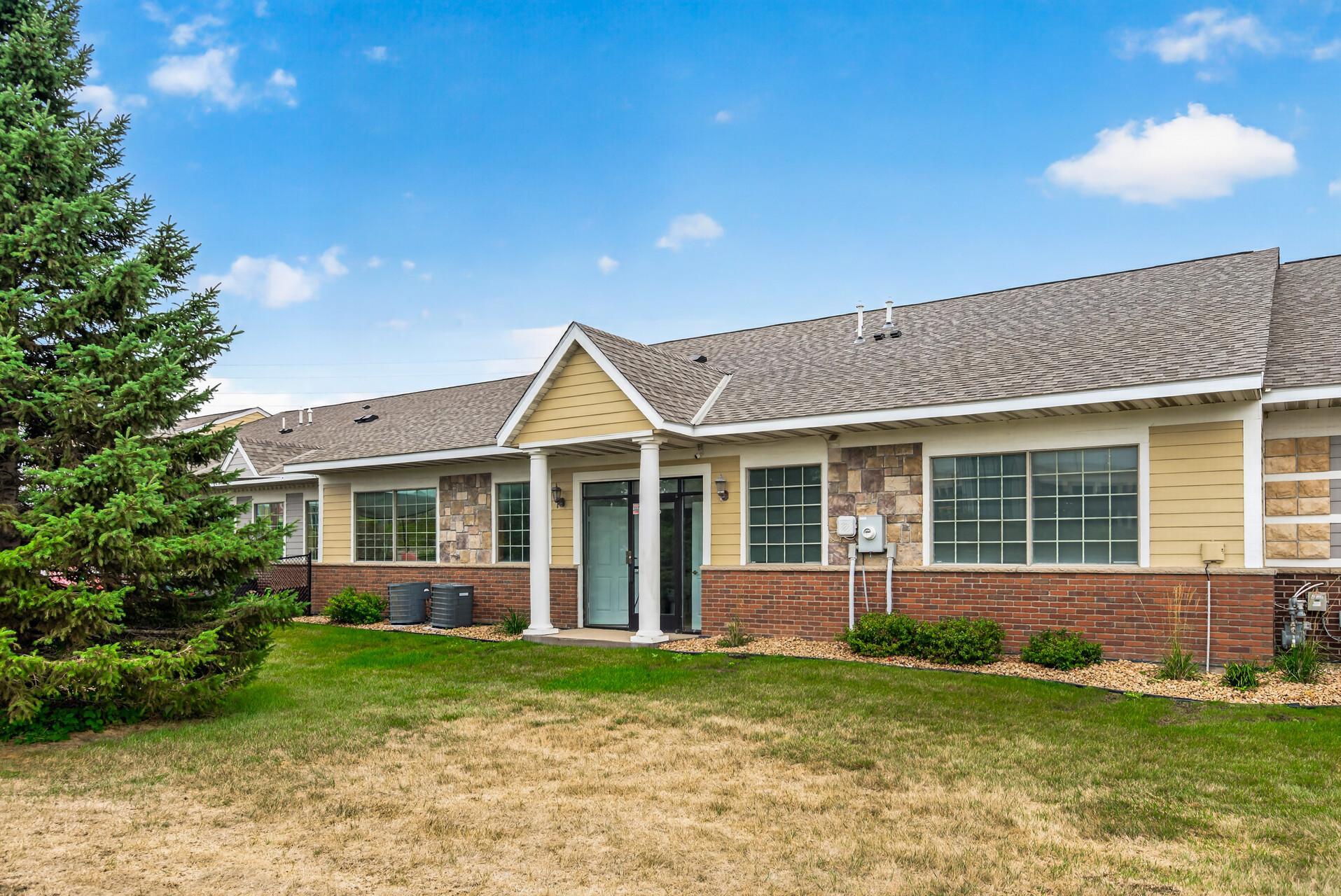 1103 Weir Drive, 200 - back entry