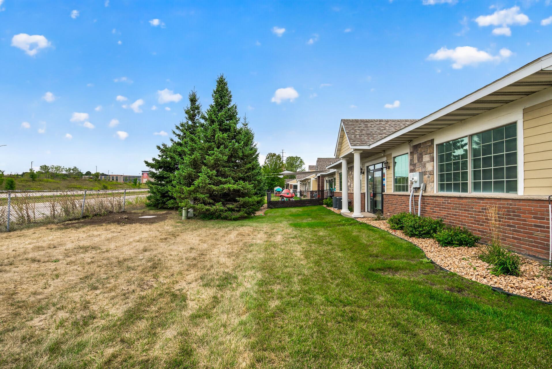 1103 Weir Drive, 200 - backyard space