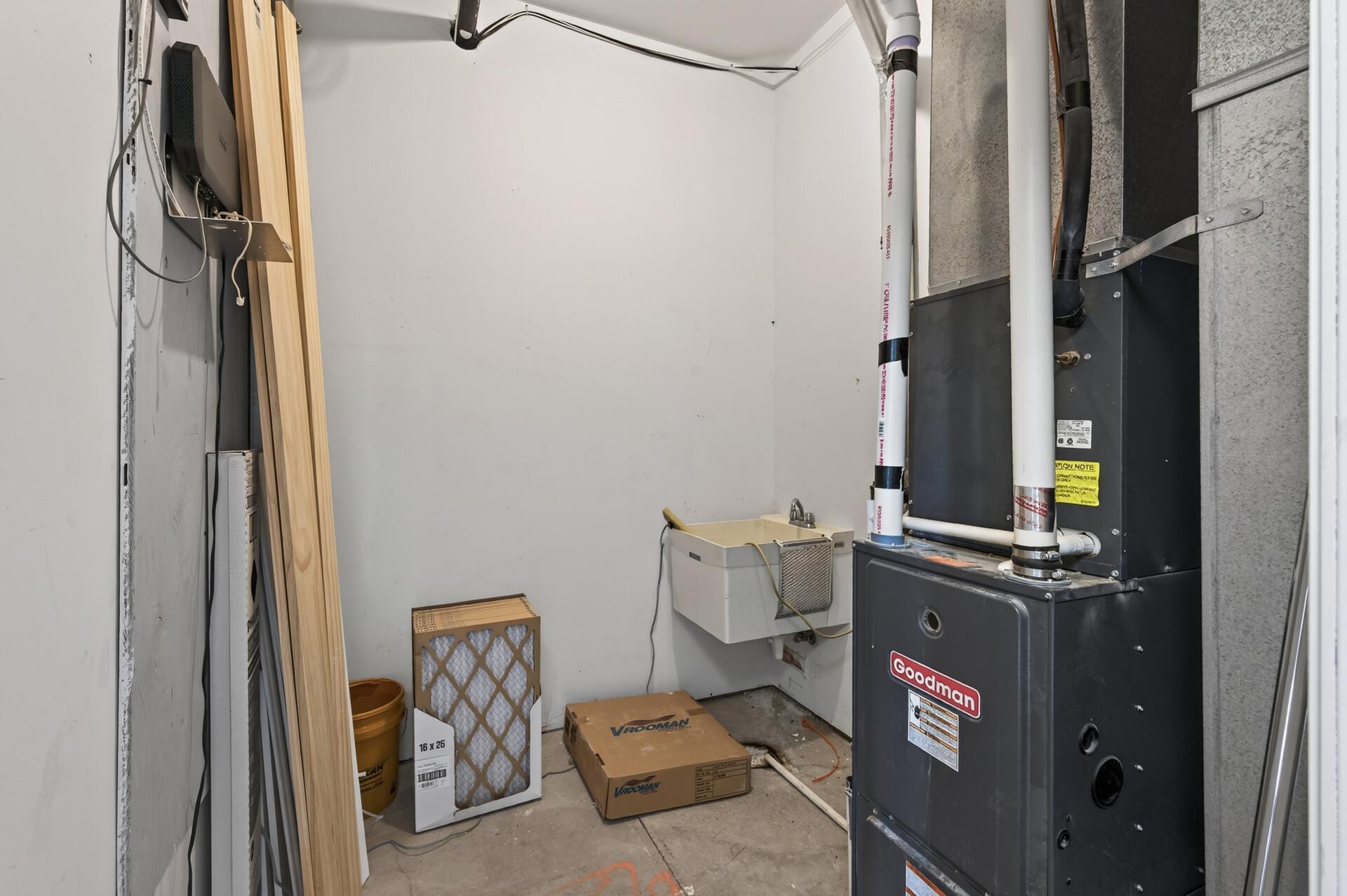 1103 Weir Drive, 200 - Unit A utility room 7.4x7