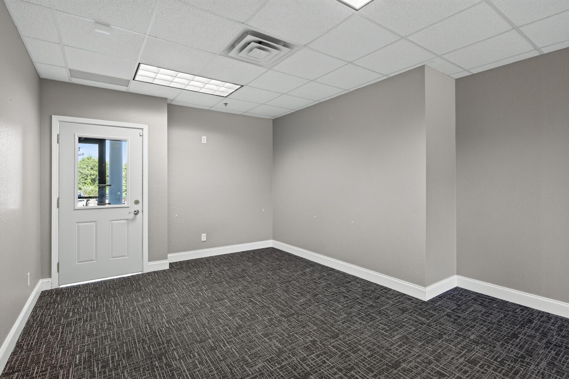 1103 Weir Drive, 200 - Unit A common area