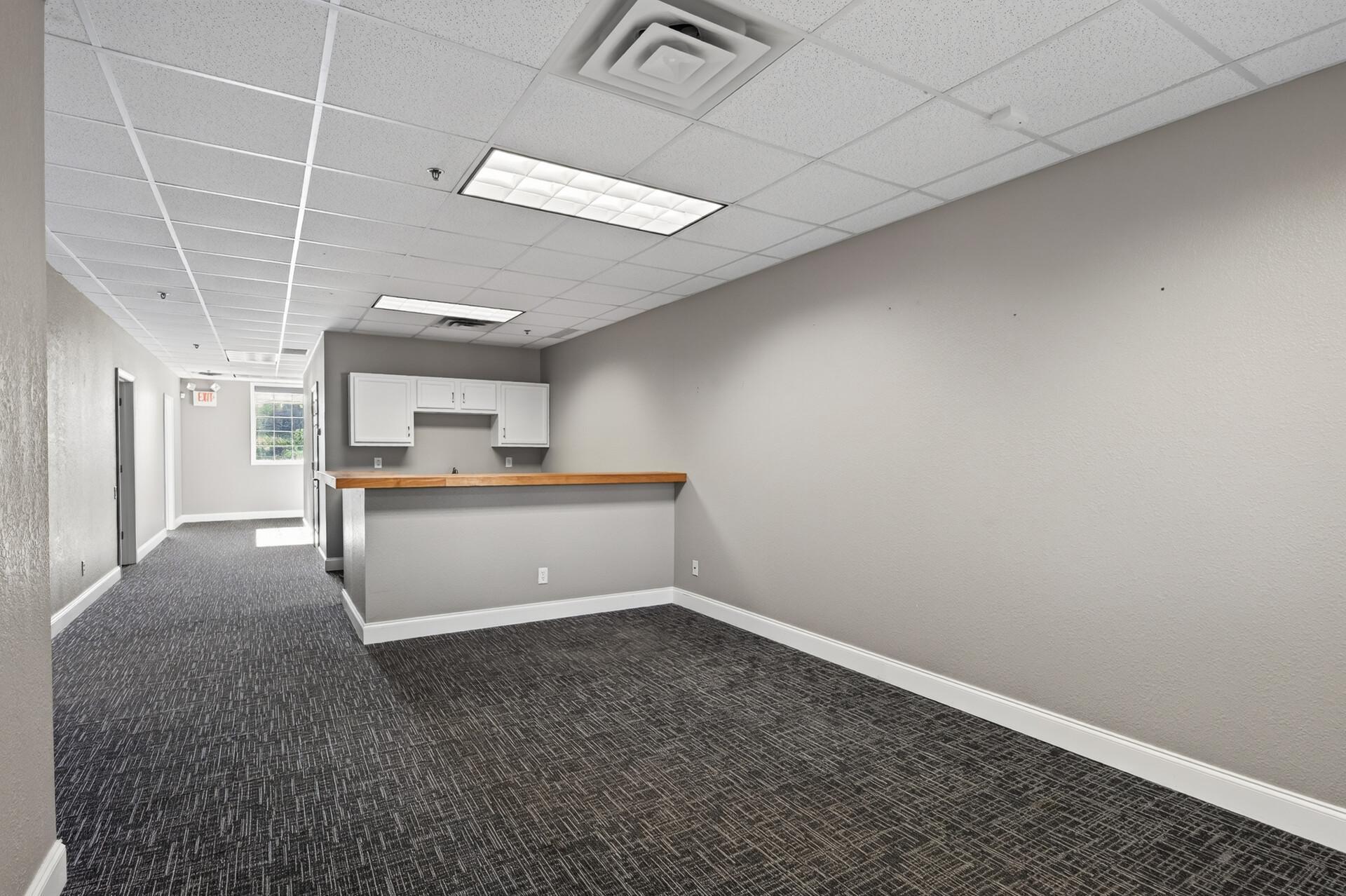 1103 Weir Drive, 200 - Unit A common area