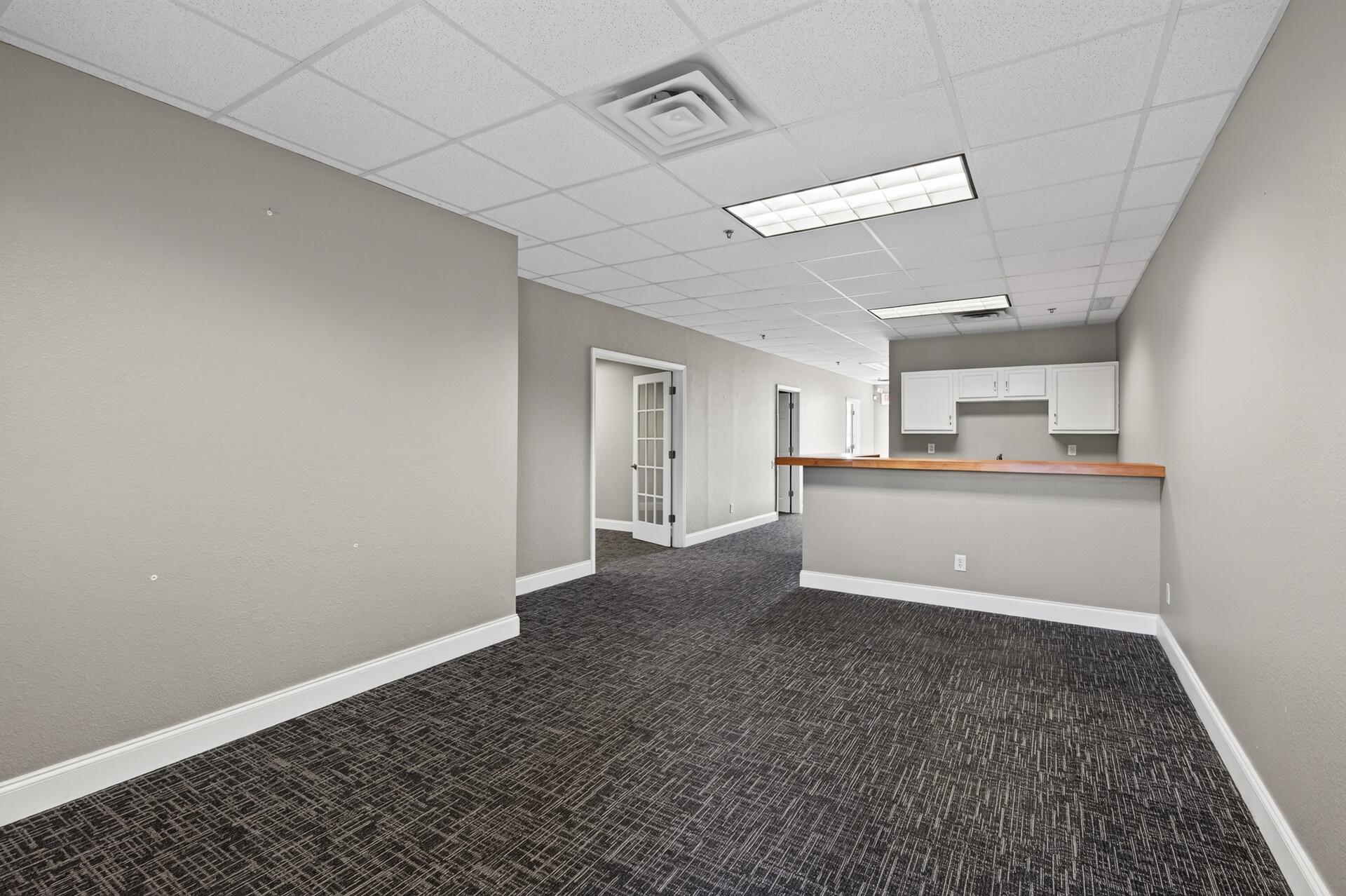 1103 Weir Drive, 200 - Unit A common area