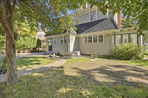 909 6th Avenue N, Saint Cloud, MN 56303