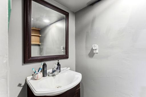 5447 Bryant Avenue N, Brooklyn Center, MN 55430