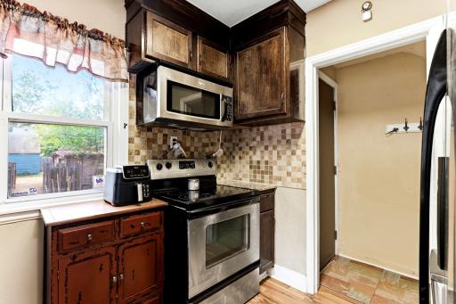 5447 Bryant Avenue N, Brooklyn Center, MN 55430