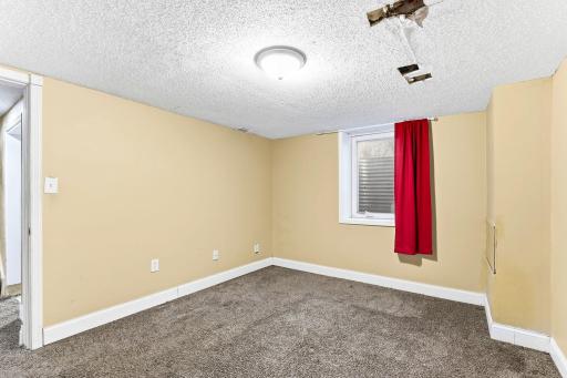 5447 Bryant Avenue N, Brooklyn Center, MN 55430