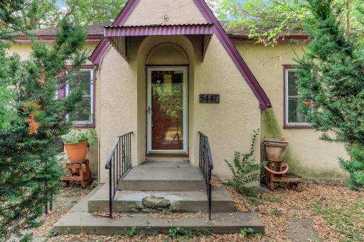 5447 Bryant Avenue N, Brooklyn Center, MN 55430