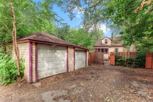 5447 Bryant Avenue N, Brooklyn Center, MN 55430