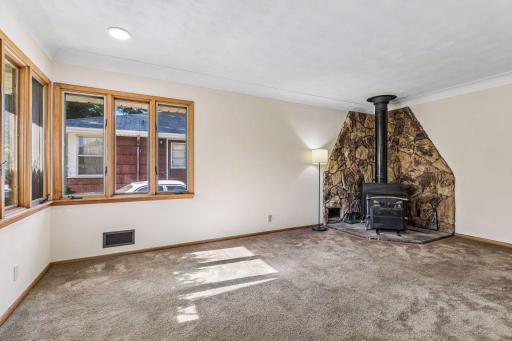 1411 Alaska Avenue, Saint Paul, MN 55116