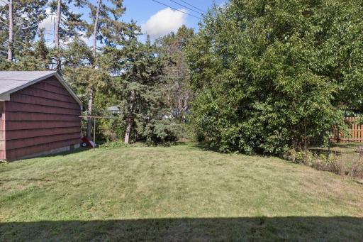 1411 Alaska Avenue, Saint Paul, MN 55116