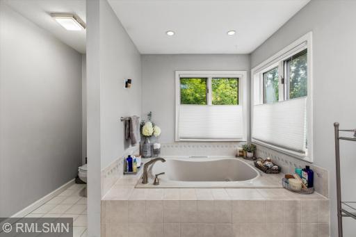 13789 Guild Avenue, Apple Valley, MN 55124