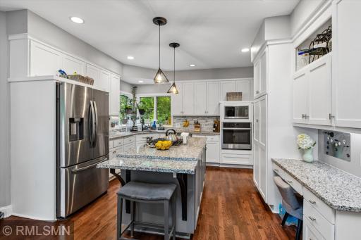 13789 Guild Avenue, Apple Valley, MN 55124