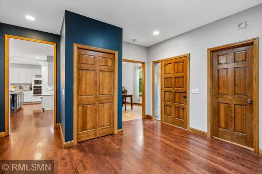 13789 Guild Avenue, Apple Valley, MN 55124