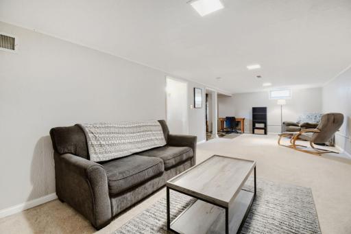 7558 5th st ne - Web Quality - 018 - 18 Family Room.jpg