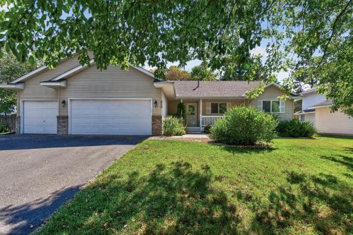 600 142nd Avenue NW, Andover, MN 55304