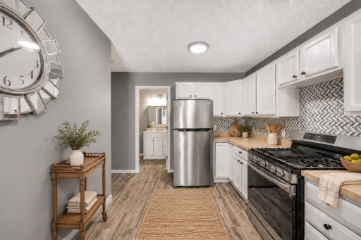 Newer appliances (2021) Virtually Staged.