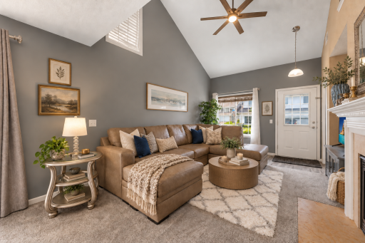 Large space for relaxing. Virtual Accessories