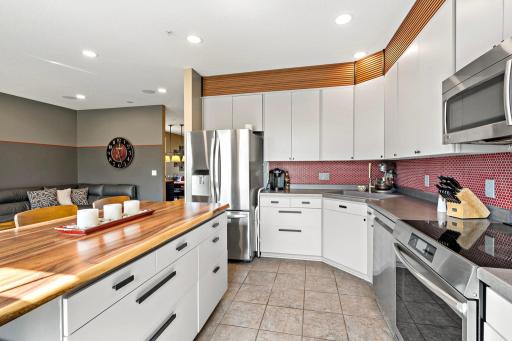 510 Huset Parkway NE, Columbia Heights, MN 55421
