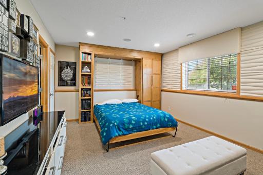 510 Huset Parkway NE, Columbia Heights, MN 55421