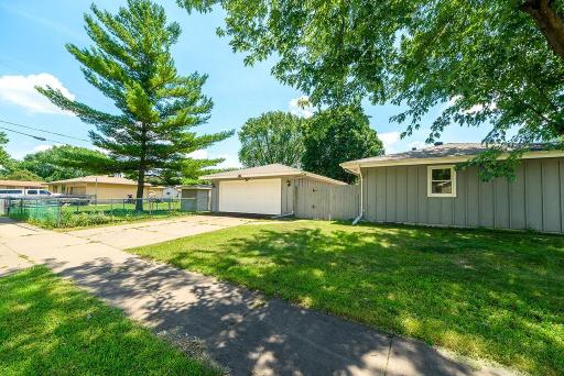 12611 Kipling Avenue S, Savage, MN 55378
