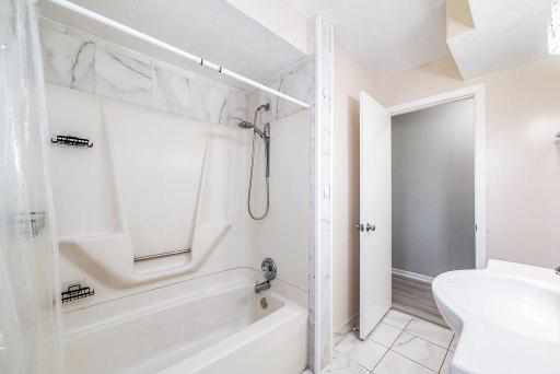 12611 Kipling Avenue S, Savage, MN 55378