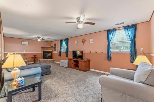 829 Oriole Drive, Apple Valley, MN 55124