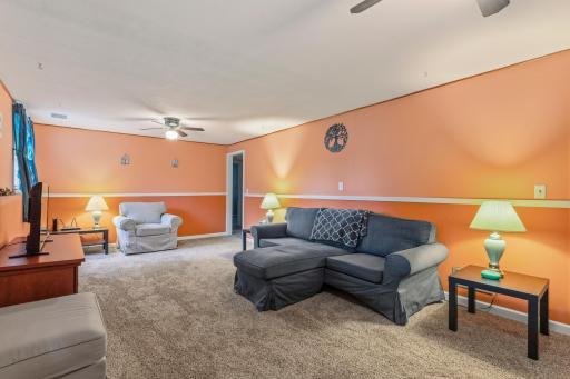 829 Oriole Drive, Apple Valley, MN 55124