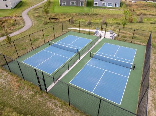 HOA Pickleball Courts
