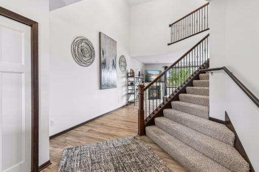 1226 Vernon Drive, Carver, MN 55315