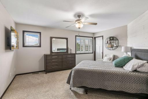 1226 Vernon Drive, Carver, MN 55315