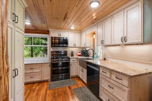 3754 W Lake Street, Pequot Lakes, MN 56472