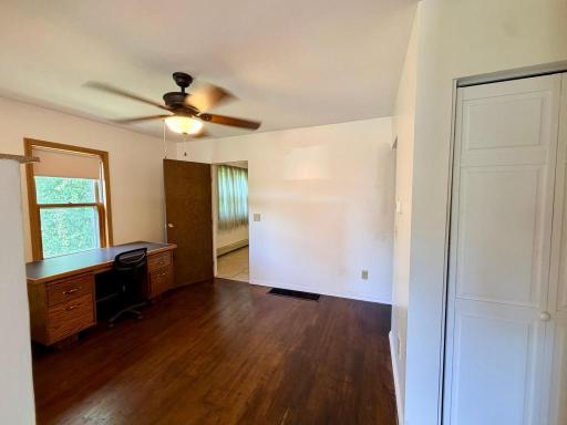 111 3rd Avenue N, Kelly Lake, MN 55746