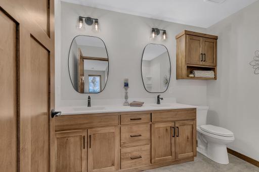 3257 Old Stone Way NE, Sauk Rapids, MN 56379