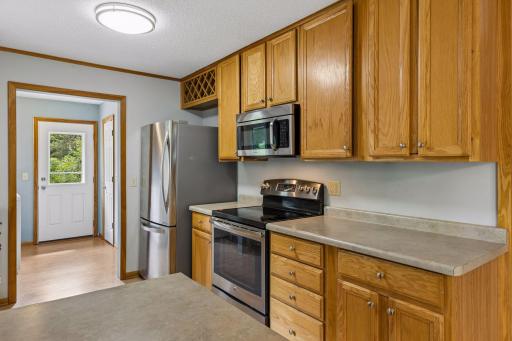 6000 Goldenrod Lane N, Plymouth, MN 55442