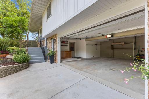 14-web-or-mls-5375 Matterhorn Dr NE-139.jpg
