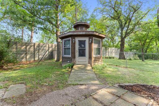 67-web-or-mls-5375 Matterhorn Dr NE-105.jpg