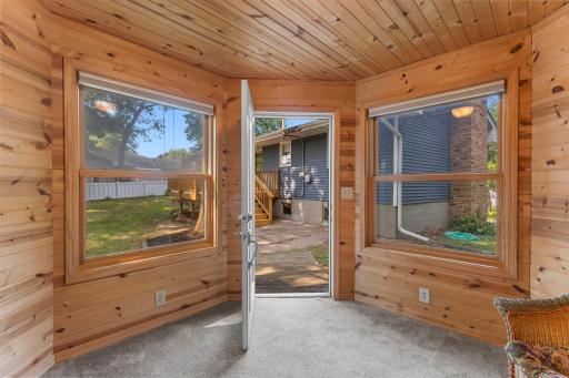 64-web-or-mls-5375 Matterhorn Dr NE-90.jpg