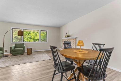 24-web-or-mls-5375 Matterhorn Dr NE-265.jpg