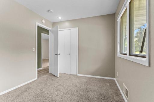 39-web-or-mls-5375 Matterhorn Dr NE-300.jpg