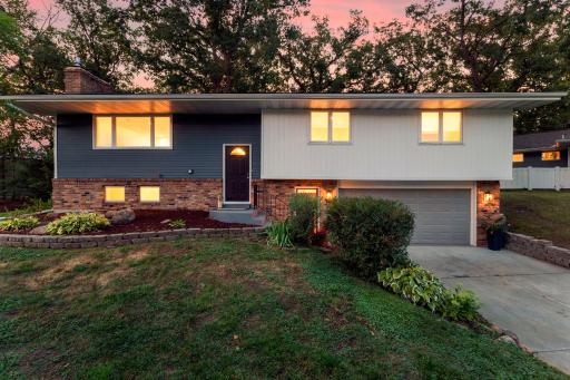1-web-or-mls-5375 Matterhorn Dr NE-65 copy.jpg