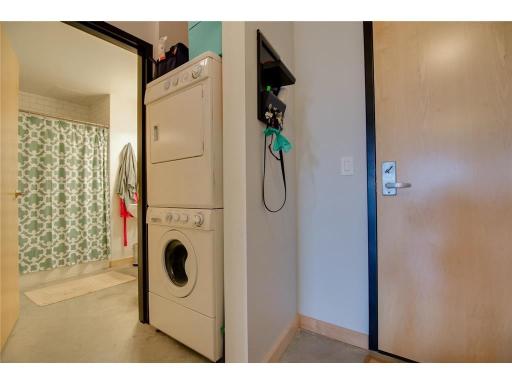Minneapolis, MN 55401