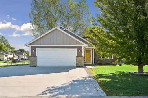 650 Robert Avenue N, Maple Lake, MN 55358