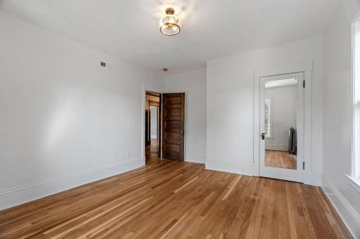 794 Lincoln Avenue, Saint Paul, MN 55105