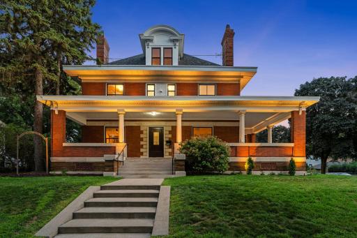 794 Lincoln Avenue, Saint Paul, MN 55105